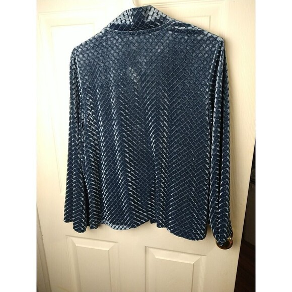 Cuddletown Blue Velour Three Button Mock Neck Pocket Jacket. Size S - Picture 10 of 10